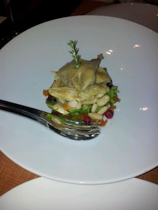 Avela Restaurant Ensalada de Perdiz, Pochas y Membrillo.